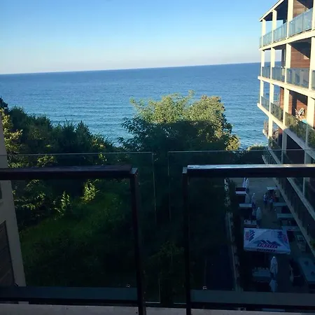 Апартамент Yoo Bulgaria *
